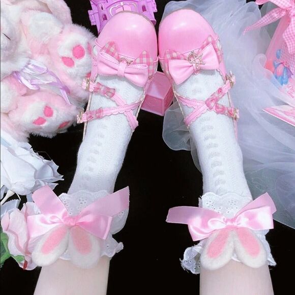 NEW! Furry Easter Bunny Ears Ruffled Bow Ankle Crew Socks - Picture 3 of 6